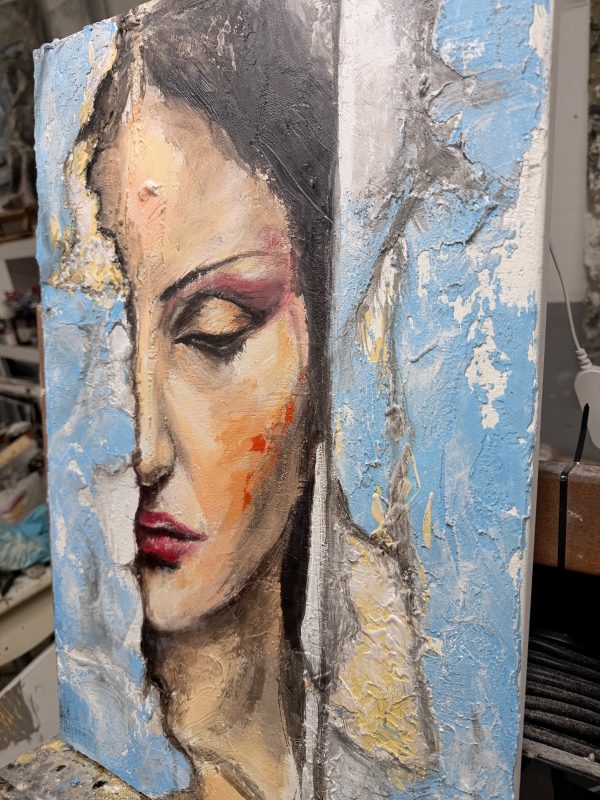 entre lo que se quiebra y lo que permanece