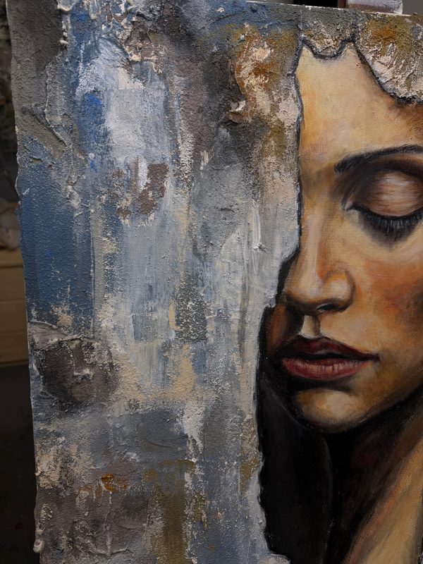 detrás de la piel del muro